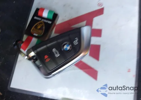 2024 BMW X3 M z USA, uszkodzony, nr VIN 5YM13EC08R9X47074